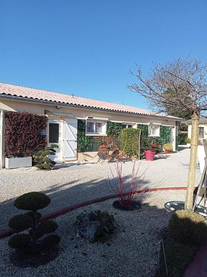 Appartement de vacances pour 4 personnes, avec vue et jardin
