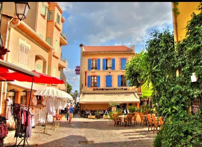 Gîte pour 8 personnes, avec balcon et vue dans Port Du Lavandou - 3