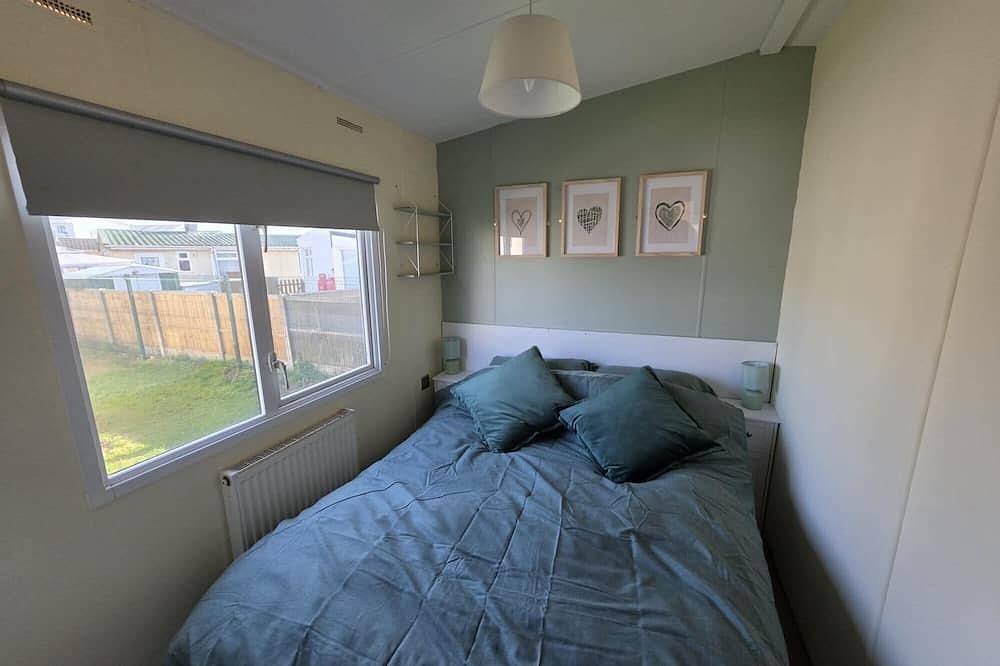 158 South Happy Days - sleeps 8 in Ingoldmells, Lincolnshire