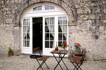 Gîte pour 2 personnes, avec jardin et vue à Challignac
