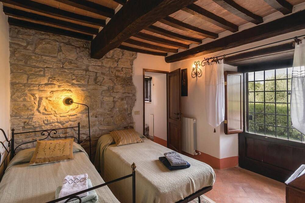 Entire apartment, Nice apartment in Todi (Pg) with Wifi in Todi, Perugia Province