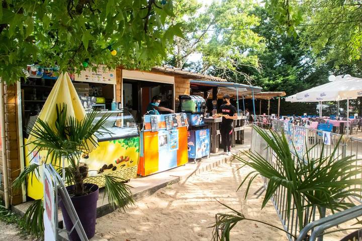 4-Zimmer-Irm-Mobilheim für 6/8 Personen in Saint-Séverin, Charente