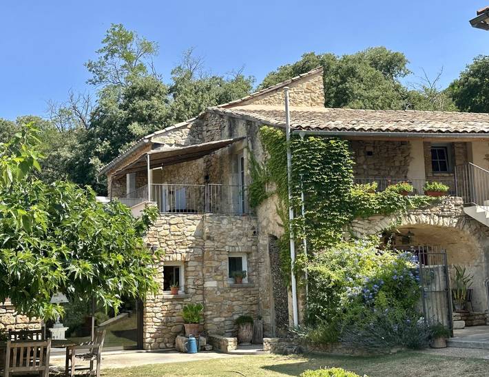 Gîte pour 2 personnes, avec piscine à Tresques