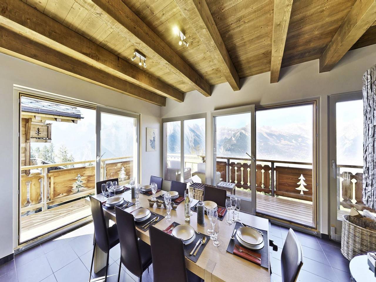 Chalet in 4 Valleys near Ski Lift in Nendaz, Alpes del Valais