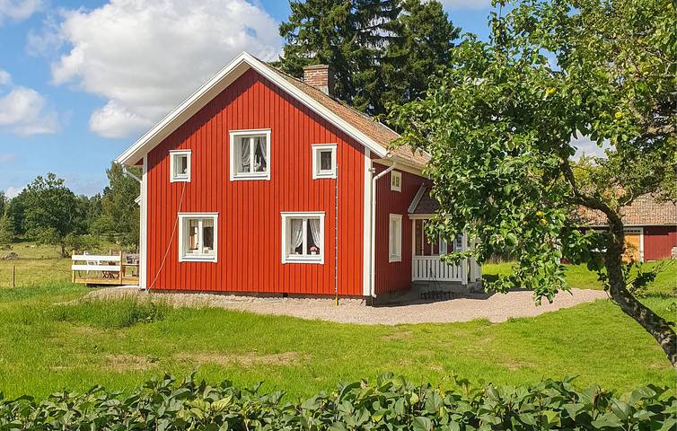 Hus för 6 Personer med trädgård in Vara, Västergötland
