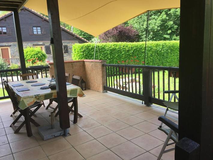 Location de vacances pour 10 personnes, avec vue ainsi que jardin et piscine à Serres-sur-Arget - 4