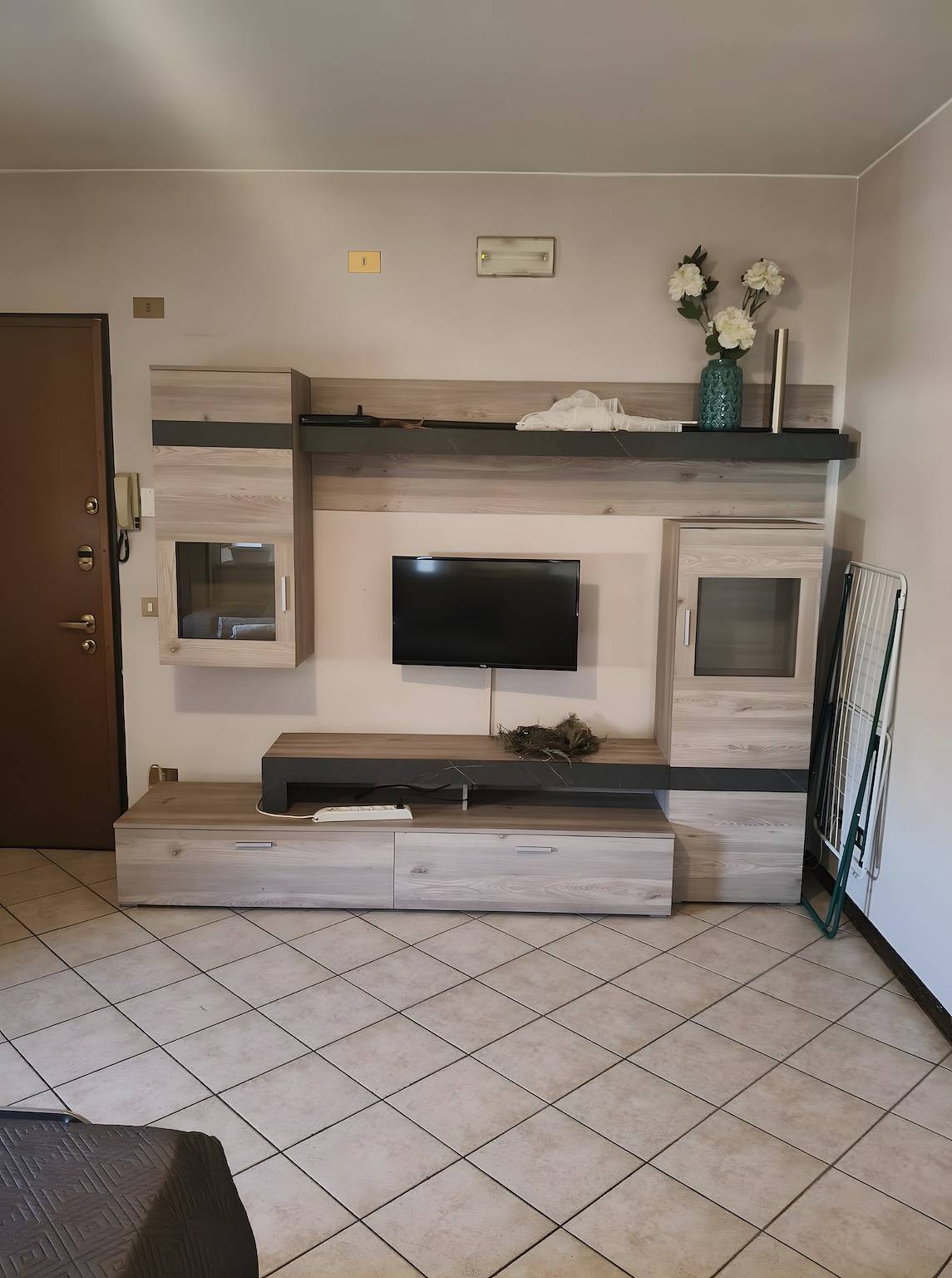Geheel appartement, Appartement 'Topazio' met Uitzicht op de Bergen, Wi-Fi en Airconditioning in Vobarno, Garda Bergen