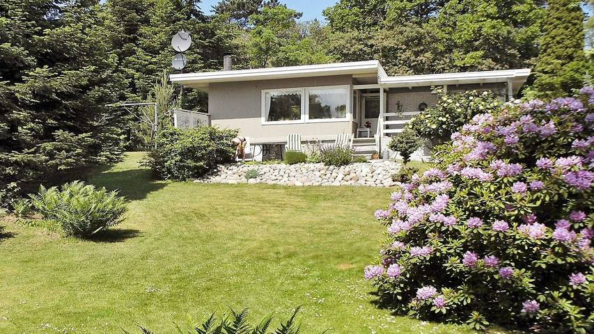 Ferieudlejning for 7 personer, med have i Nykøbing Sjælland