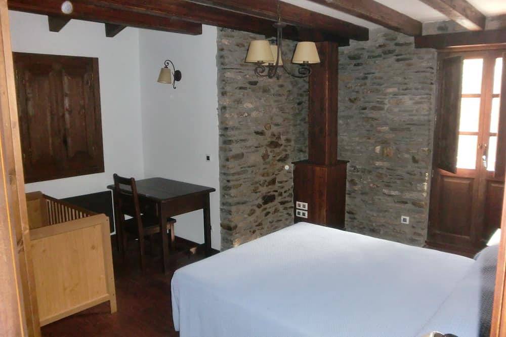 Gite 3 épis à Pal, Andorre, typique de haute montagne village re in Pal Arinsal