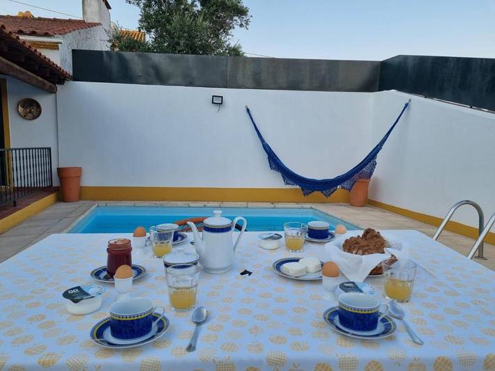 Location de vacances pour 8 personnes, avec vue ainsi que balcon et piscine dans Avis - 4