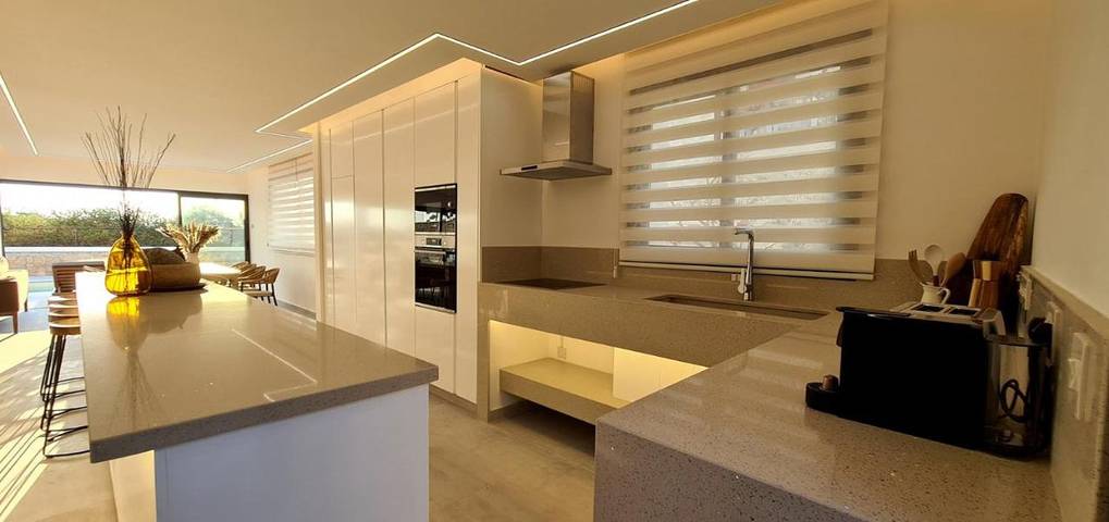 Ferienhaus für 12 Personen, mit Pool und Ausblick sowie Garten in Paphos - 2