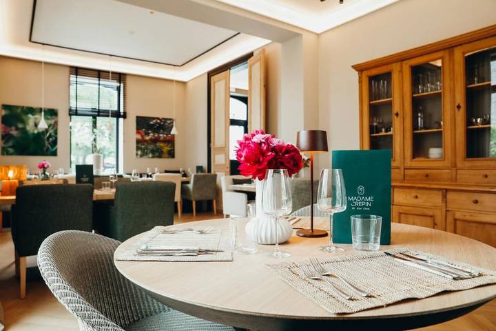 Location de vacances pour 2 personnes, avec jardin ainsi que piscine et sauna à Rochefort (Wallonie) - 4