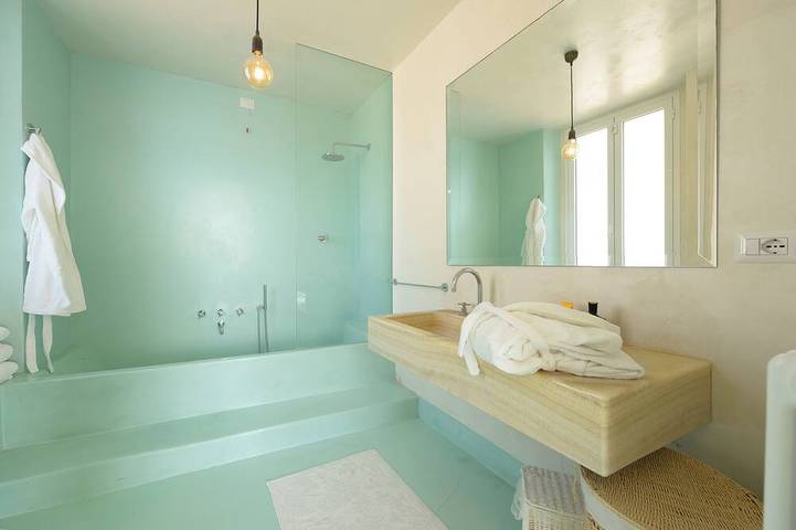 Luxury Seafront Villa with Private Pool in Santa Marinella, Rom Provinz