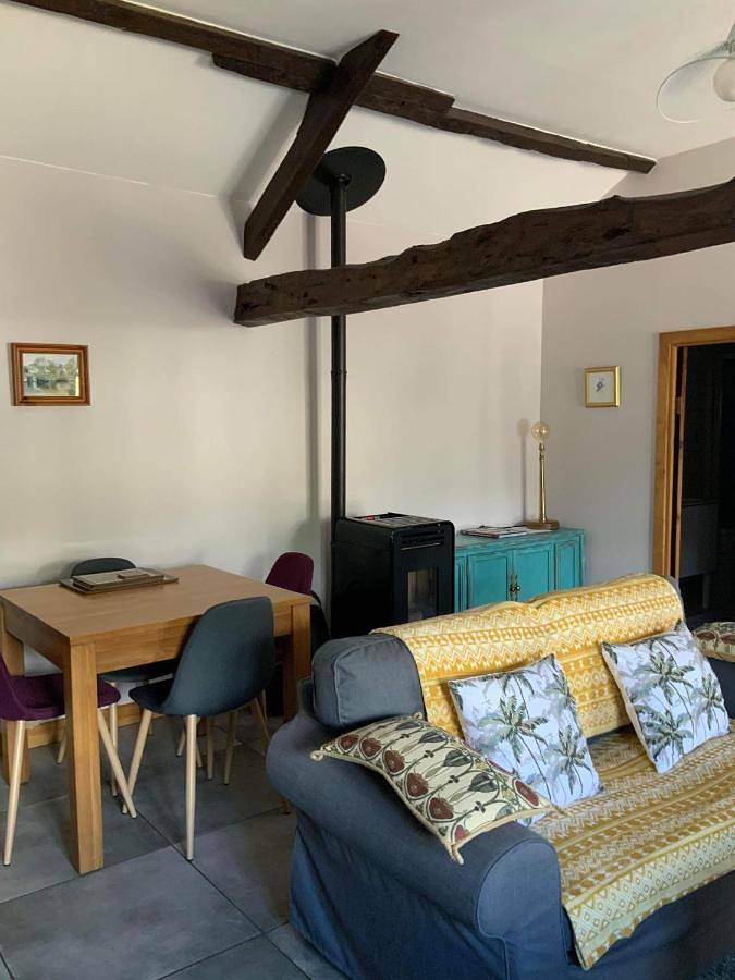 Appartement entier, One-Bedroom Apartment in Huelgoat, Région de Châteaulin