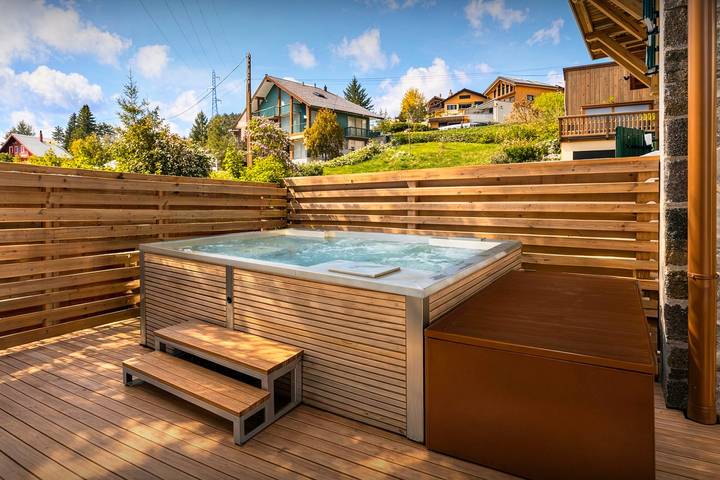 Chalet pour 10 personnes, avec sauna ainsi que jacuzzi et jardin à Gérardmer
