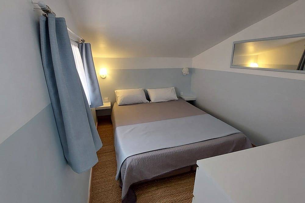 Appartement entier, La campagne à la mer : T3 à l'étage d'1 maison provençale avec grand extérieur in La Cadière-d'Azur, Côte méditerranéenne (France)