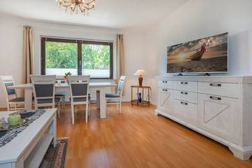 Ferienhaus für 7 Personen, mit Terrasse und Garten in Mellenthin