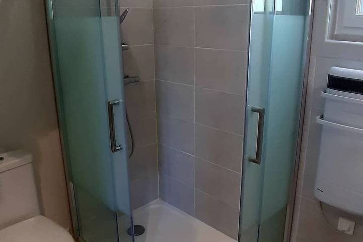 Ferienwohnung für 2 Personen, mit Terrasse und Garten in Toulon - 3