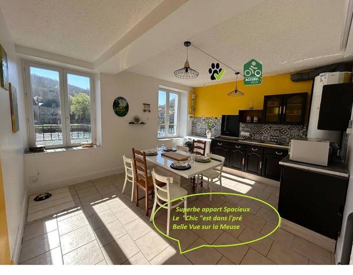 Location de vacances pour 6 personnes, avec Vue à Bogny-sur-Meuse