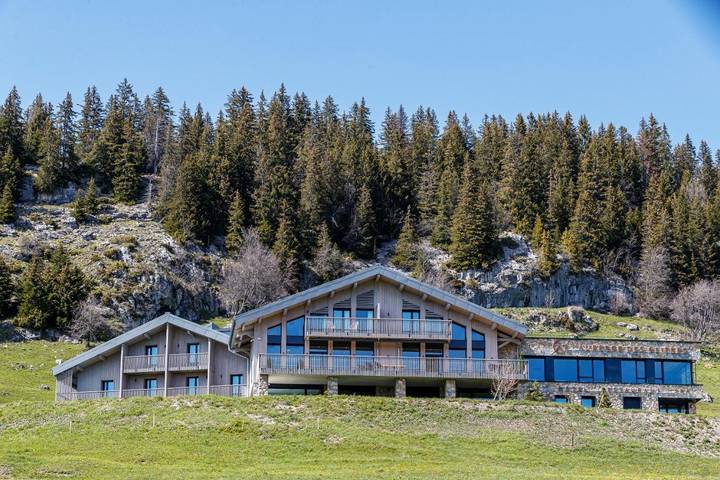Hôtel pour 2 personnes, avec Balcon et Jacuzzi ainsi que Terrasse et Sauna à Thorens-Glières