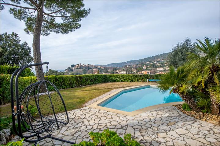 Appartement de vacances pour 4 personnes, avec Terrasse ainsi que Jardin et Piscine