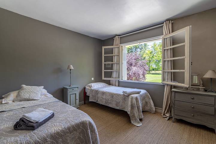 Location de vacances pour 14 personnes, avec jardin et terrasse à Montréal (Gers) - 3