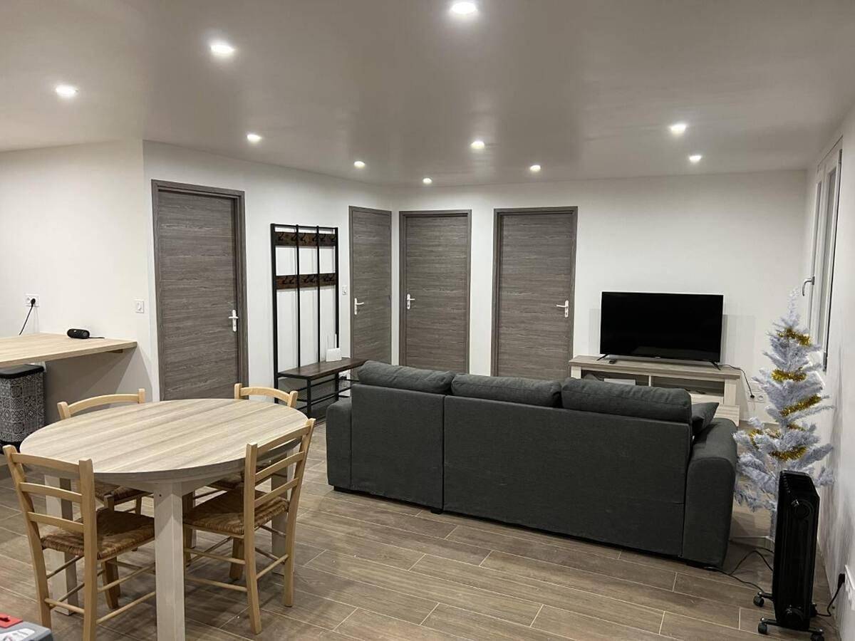 Two-Bedroom House in Sellières, Jura
