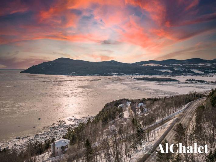 Gîte pour 8 personnes, avec jacuzzi et jardin, animaux acceptés dans Baie-Saint-Paul - 2