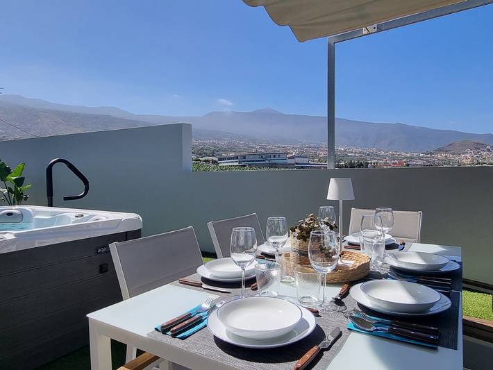 Casa rural para 5 personas, con terraza además de jardín y jacuzzi en Puerto de la Cruz - 2
