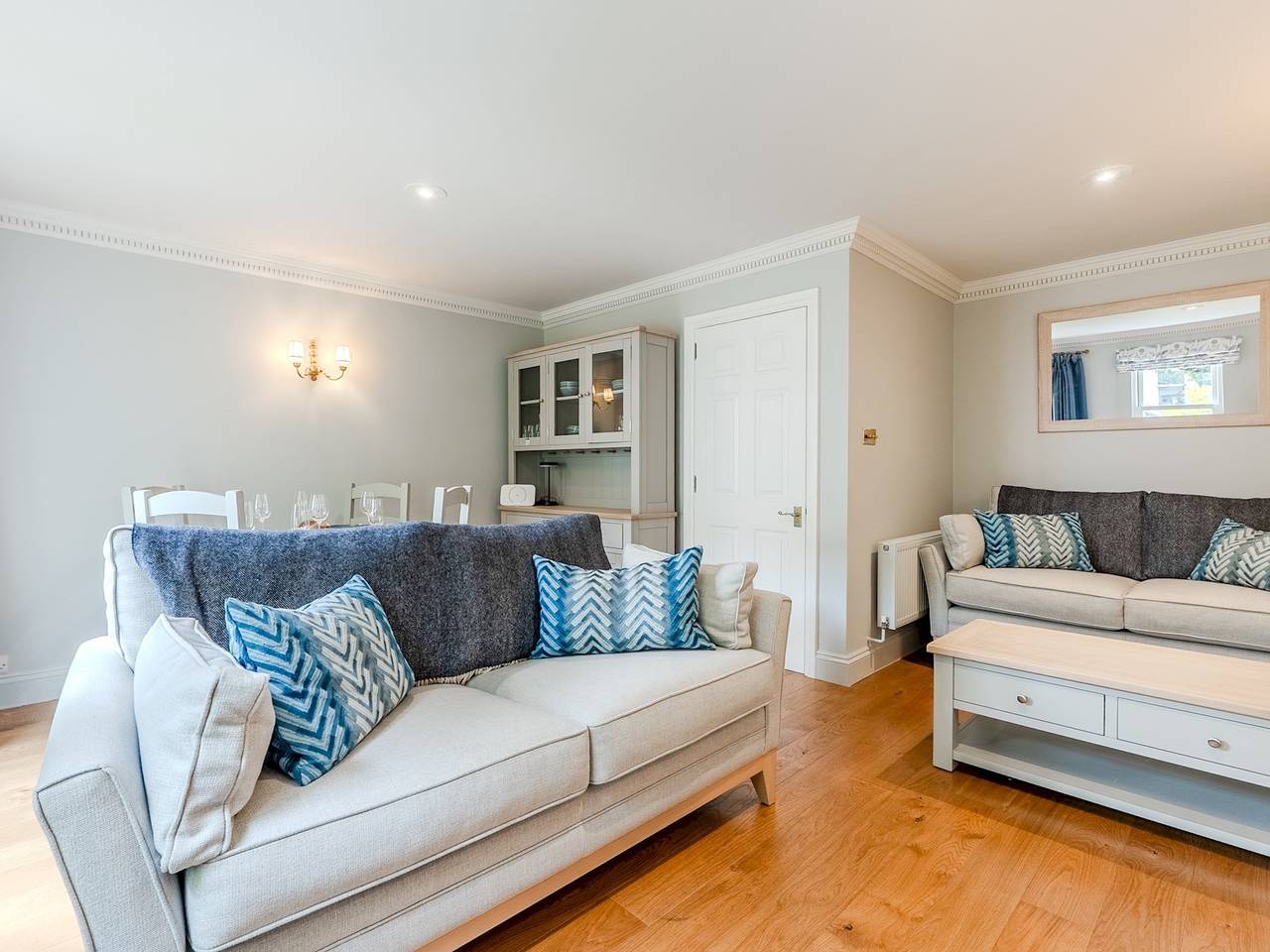 Pass the Keys | Central Mews house with parking in Bath, Bath & North East Somerset
