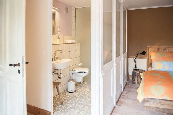 Ferienwohnung für 2 Personen, mit Balkon und Garten in Lindlar - 2