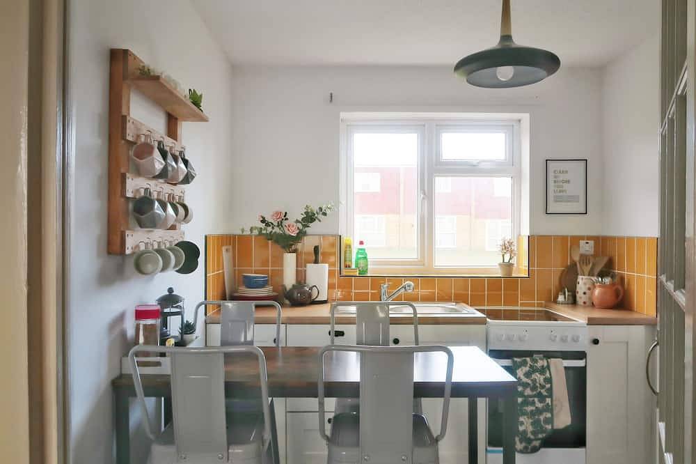 Eden's cheerful 3-bedroom seaside house in Hemsby, Great Yarmouth
