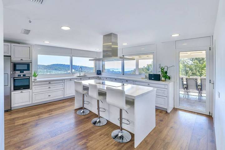 Ferienhaus für 18 Personen, mit Whirlpool und Garten in Calonge