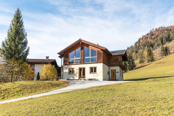 Ferienhaus für 8 Personen, mit Garten und Sauna im Salzkammergut