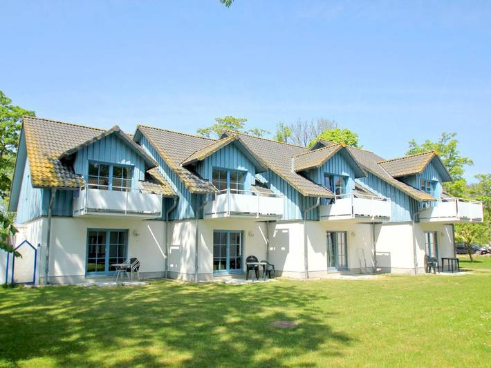 Ferienwohnung für 3 Personen, mit Balkon und Terrasse in Putgarten