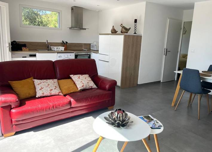 Location de vacances pour 4 personnes, avec terrasse à Le Revest-les-Eaux - 3