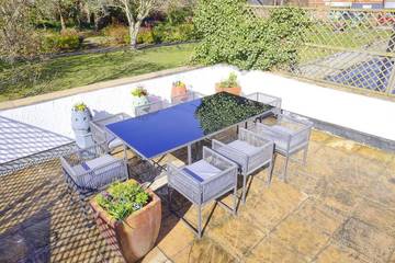 Apartment for 8 People in Merseyside, Photo 1