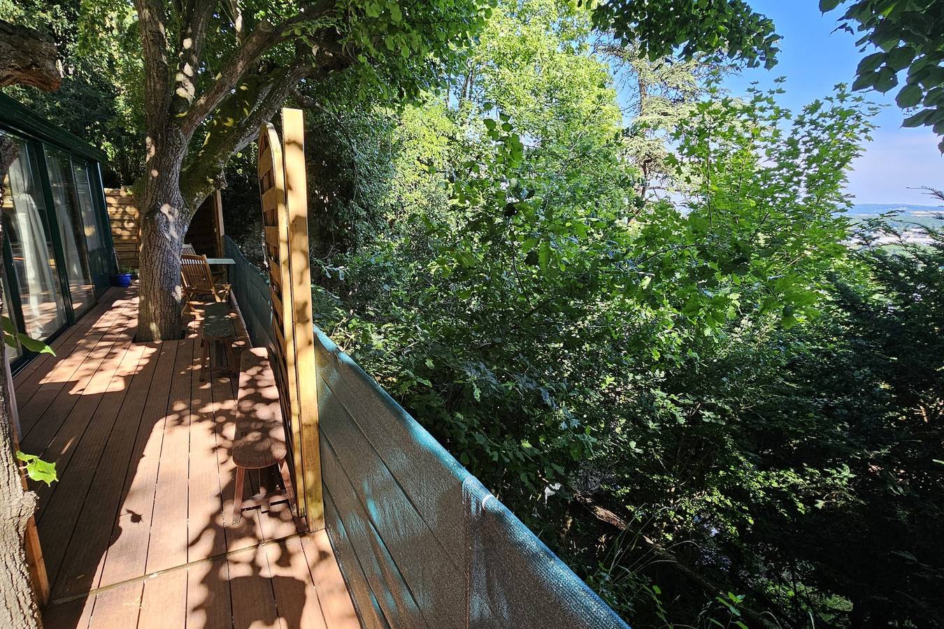Appartement de vacances entier, Beau loft pour 2 avec jolie terrasse au calme in Meulan-en-Yvelines, Yvelines