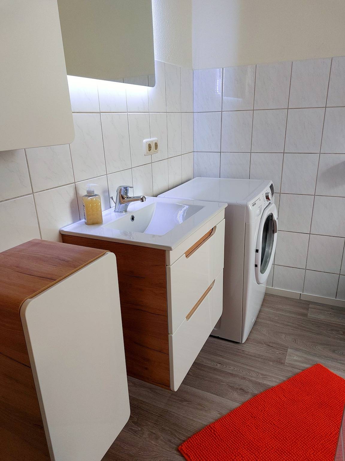 Apartamento vacacional entero, Ferienhof Pommerngreif - Wohnung 3, familiär, mit Poolnutzung und Grillmöglichkeit in Zinnowitz, Usedomer Norden