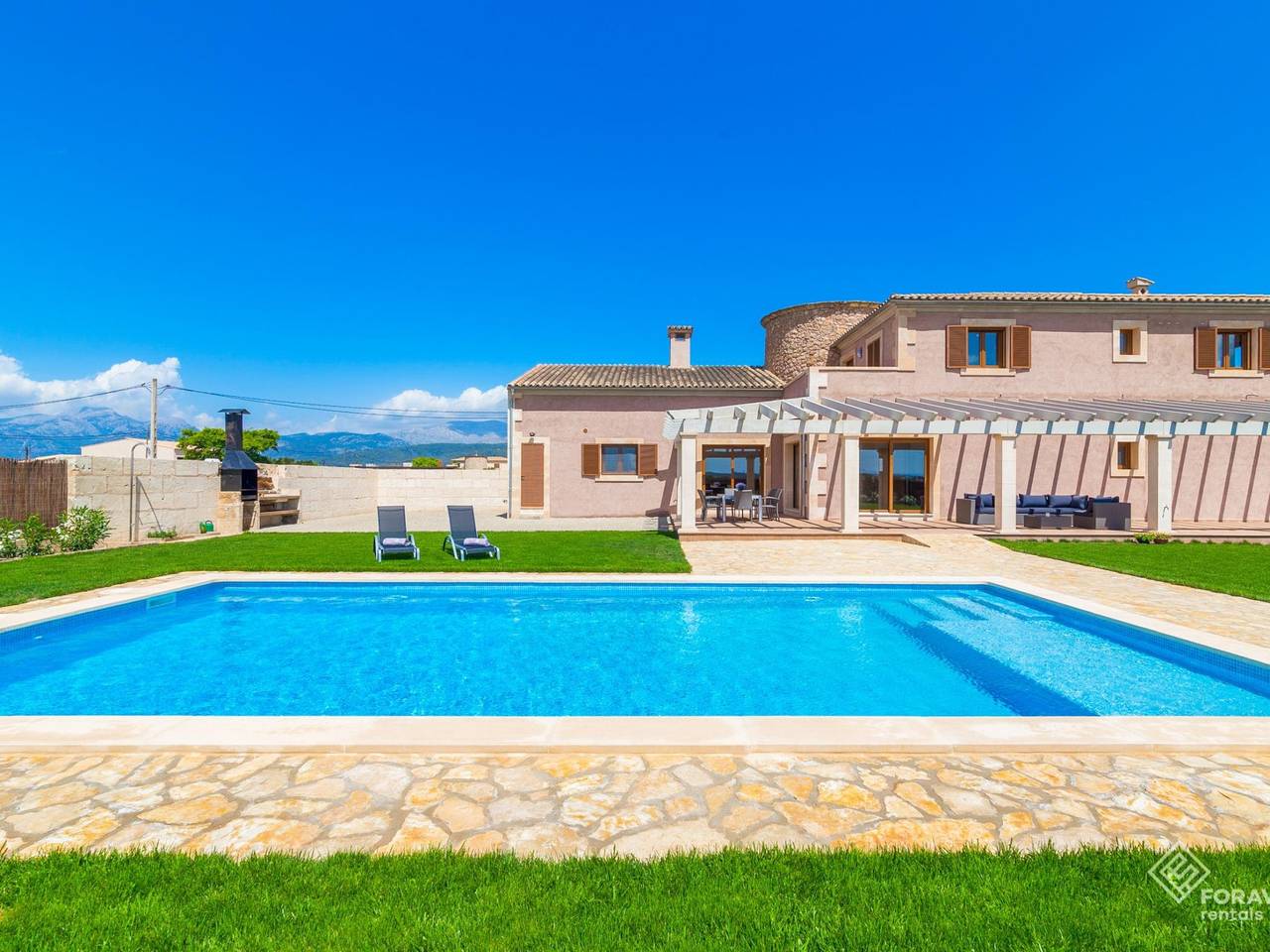 Moli den Sion - Spektakuläre Villa mit Pool und Garten in Sa Pobla in Sa Pobla, Mallorca Norden