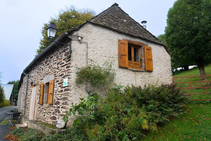 Gîte pour 5 personnes, avec Jardin et Vue dans Saint-Pierre-de-Nogaret