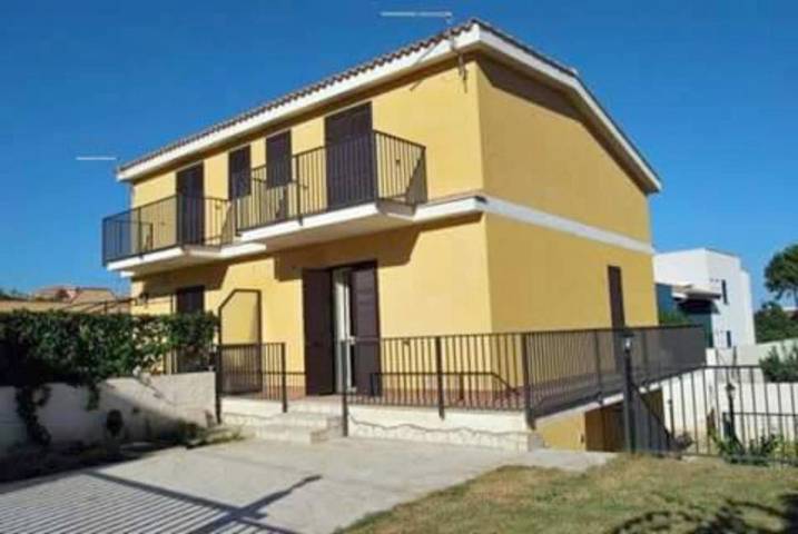 Apartamento de vacaciones para 4 personas, con vistas además de jardín y piscina - 1