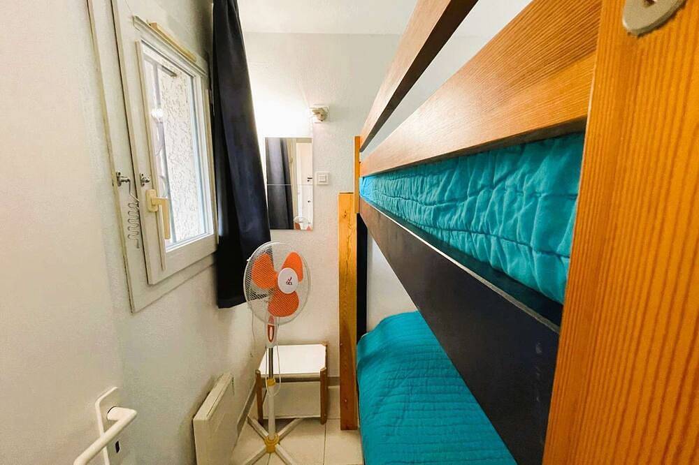 Entire apartment, Nice 1-bedroom apartment in a residence with a pool, close to the beach in Port Cogolin, Gassin