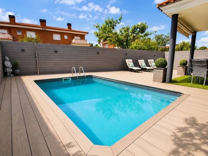 Casa rural para 10 personas, con Balcón además de Terraza y Jardín en Salou - 2