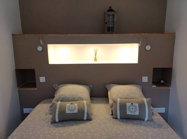 Gîte pour 4 personnes, avec jardin ainsi que piscine et terrasse à Arles - 4