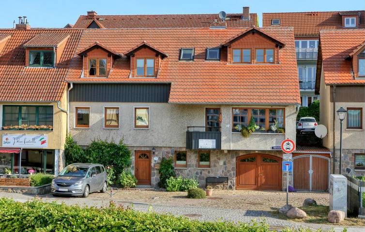 Ferienwohnung für 2 Personen, mit Seeblick und Terrasse in Waren (Müritz)