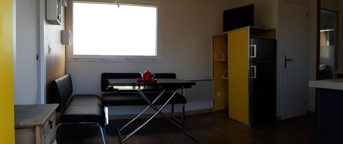 Location de vacances pour 4 personnes, avec jardin ainsi que terrasse et vue dans Plage des Govelins - 4