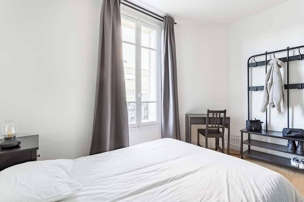 Entire apartment, Fully-equipped 2-room apartment, refurbished, industrial style in Fontenay-aux-Roses, Hauts-de-Seine