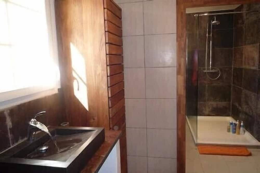 Belle Villa De Charme, Vue Mer Panoramique, Standing, A 5Mn De La Plage De Sable in Tiuccia, Casaglione