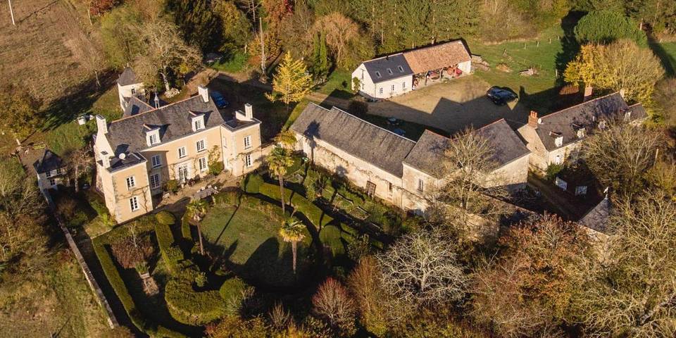 Maison de campagne pour 4 personnes, avec jacuzzi ainsi que jardin et sauna à Clefs-Val d'Anjou
